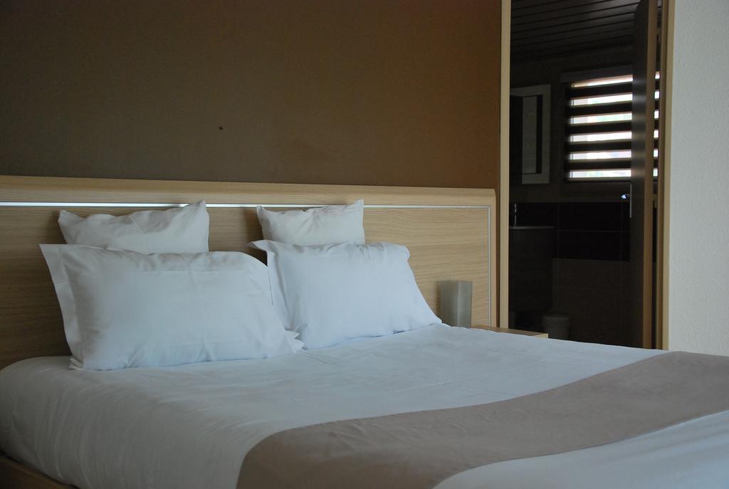 Hotel Le Barry, Toulouse Nord 格拉登图尔 客房 照片