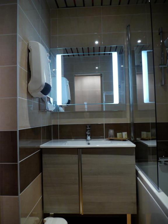 Hotel Le Barry, Toulouse Nord 格拉登图尔 客房 照片